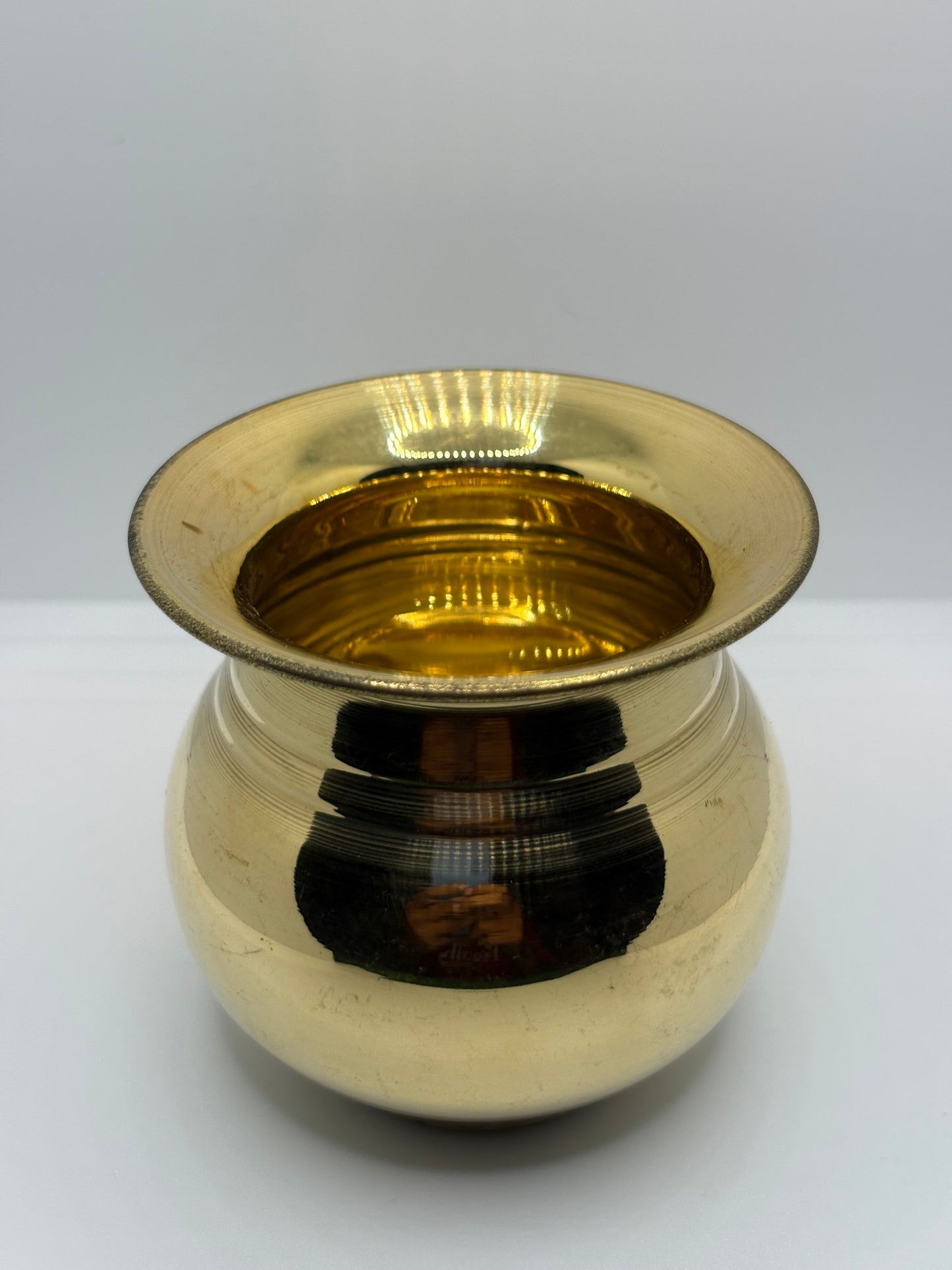 Brass (Petal) Lota - Medium