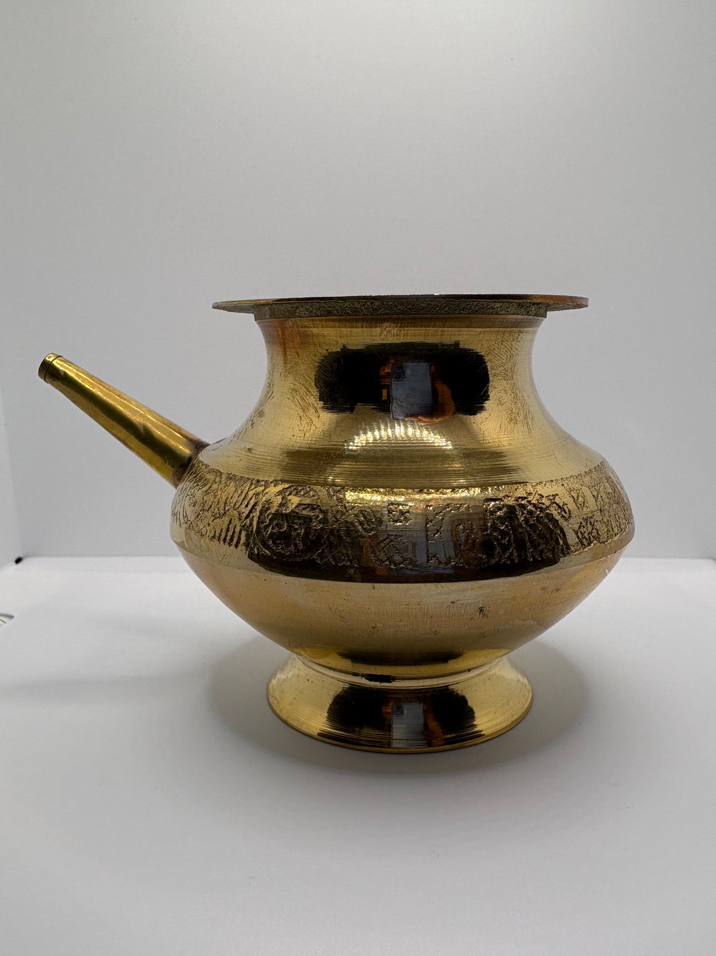 Brass (Petal) Karwa Lota
