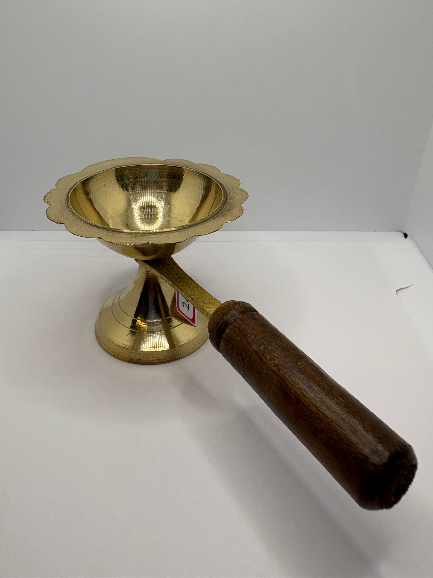 Kapur Dani - Petal (Brass)