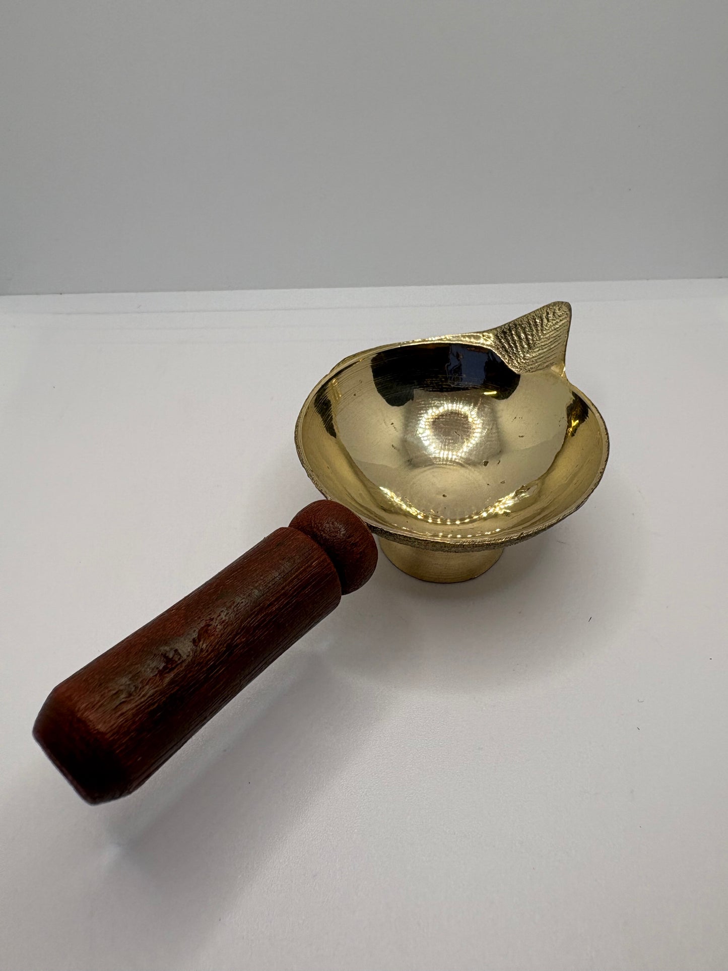 Kapur Dani - Petal (Brass)