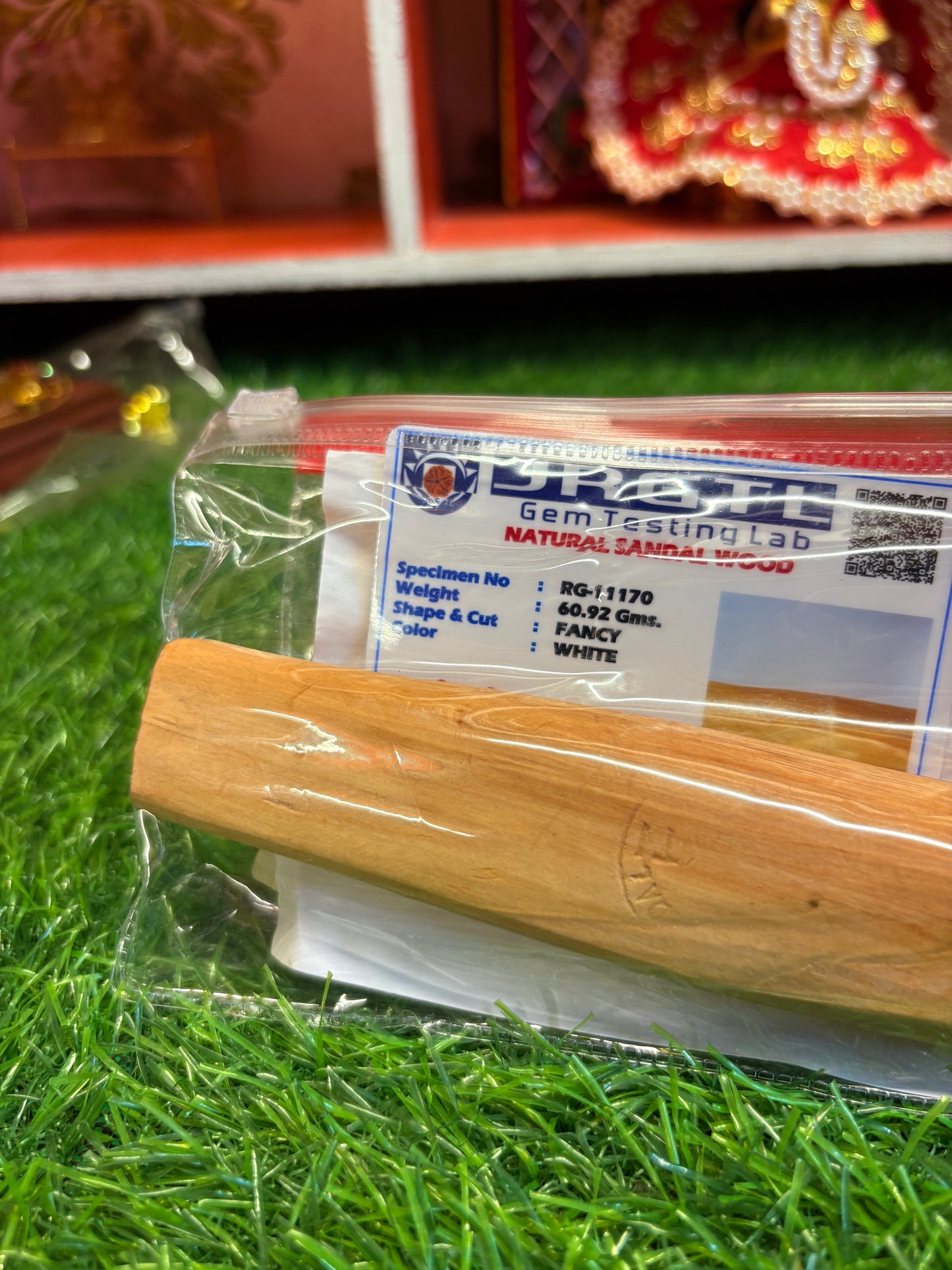 Chandan Wood ā Sacred Sandalwood for Divine Rituals & Daily Devotion