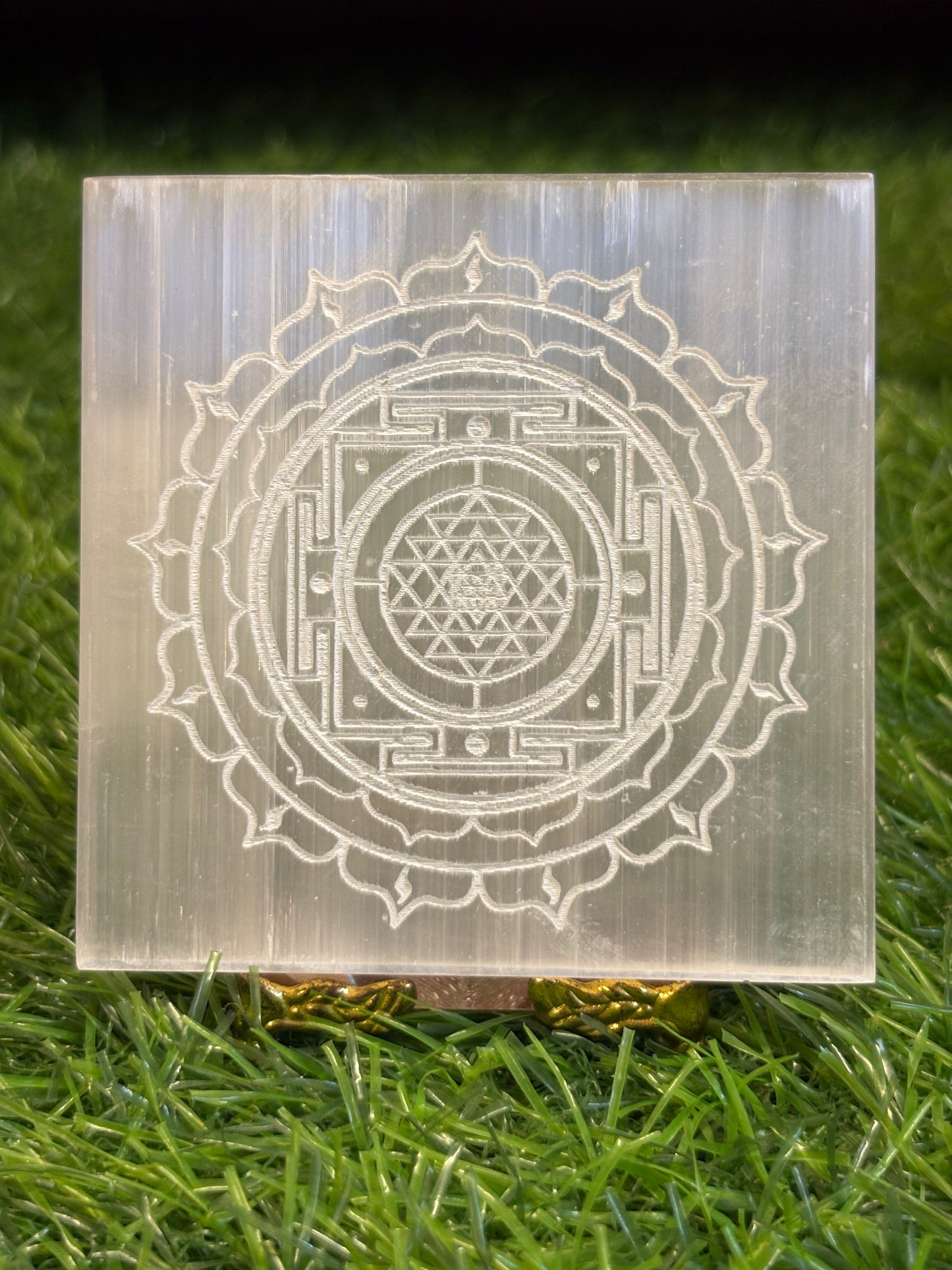 SELENITE Bracelet & Mala Charging Plate