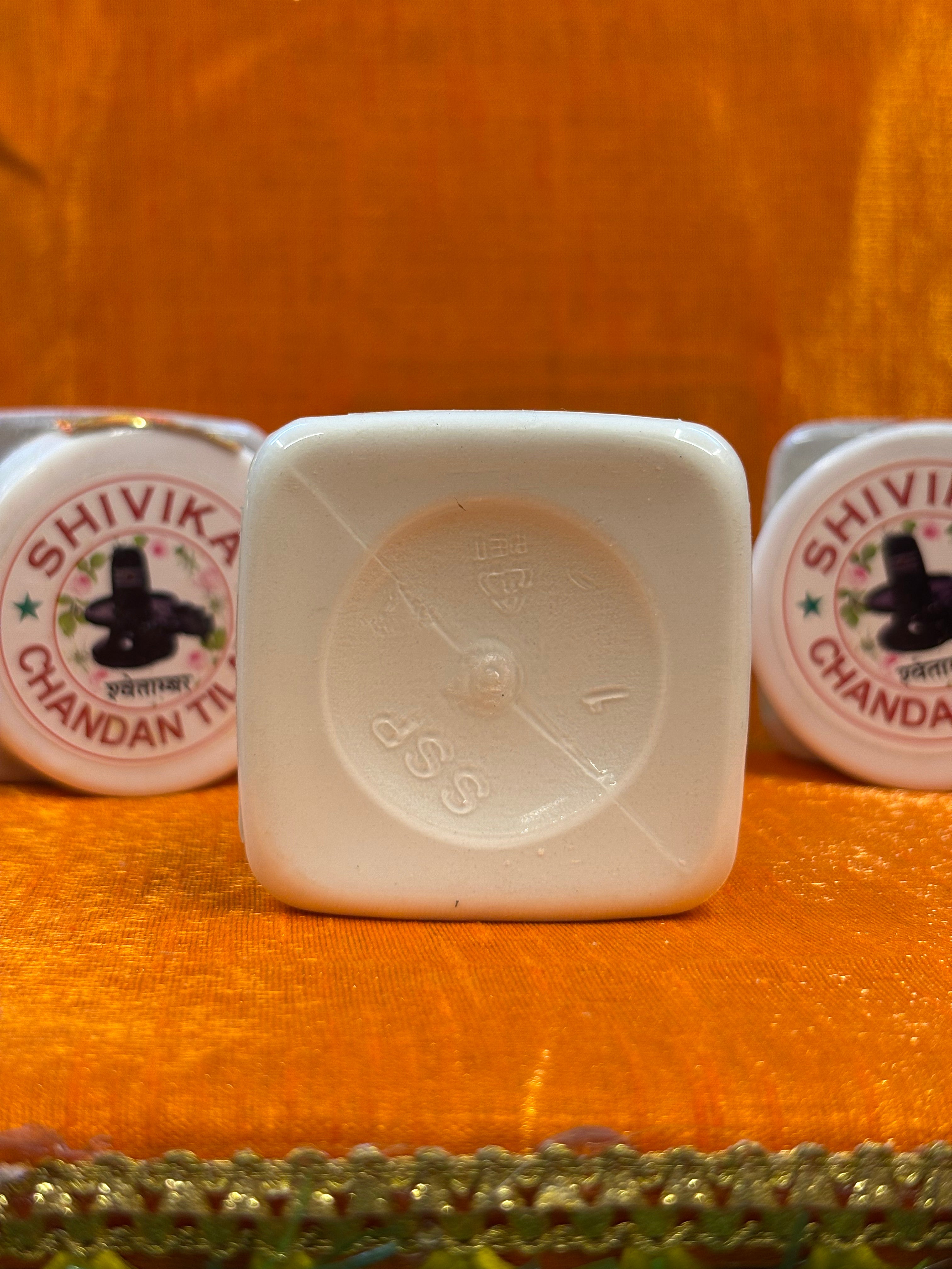 Ashtragandha White Chandan Tika