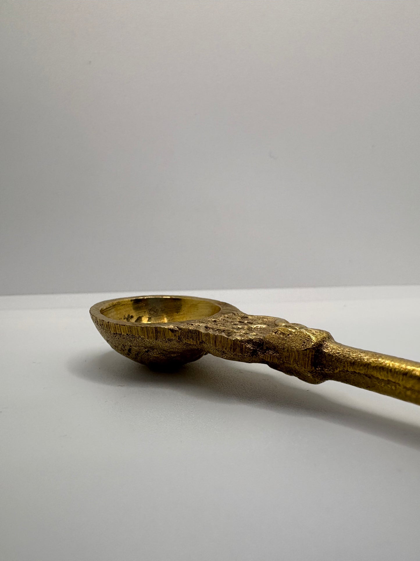 Brass (Petal) Aachmani