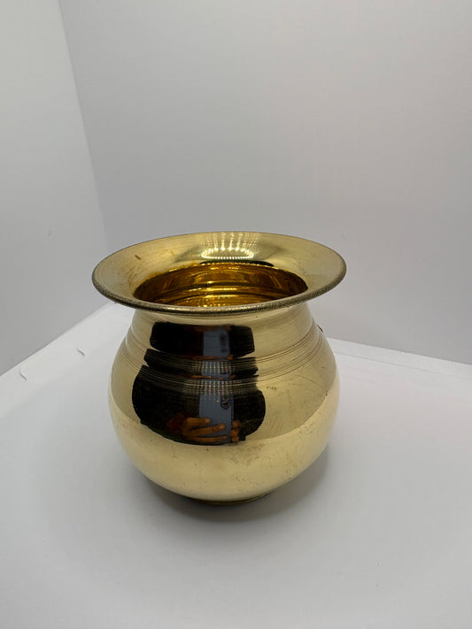 Brass (Petal) Lota - Medium