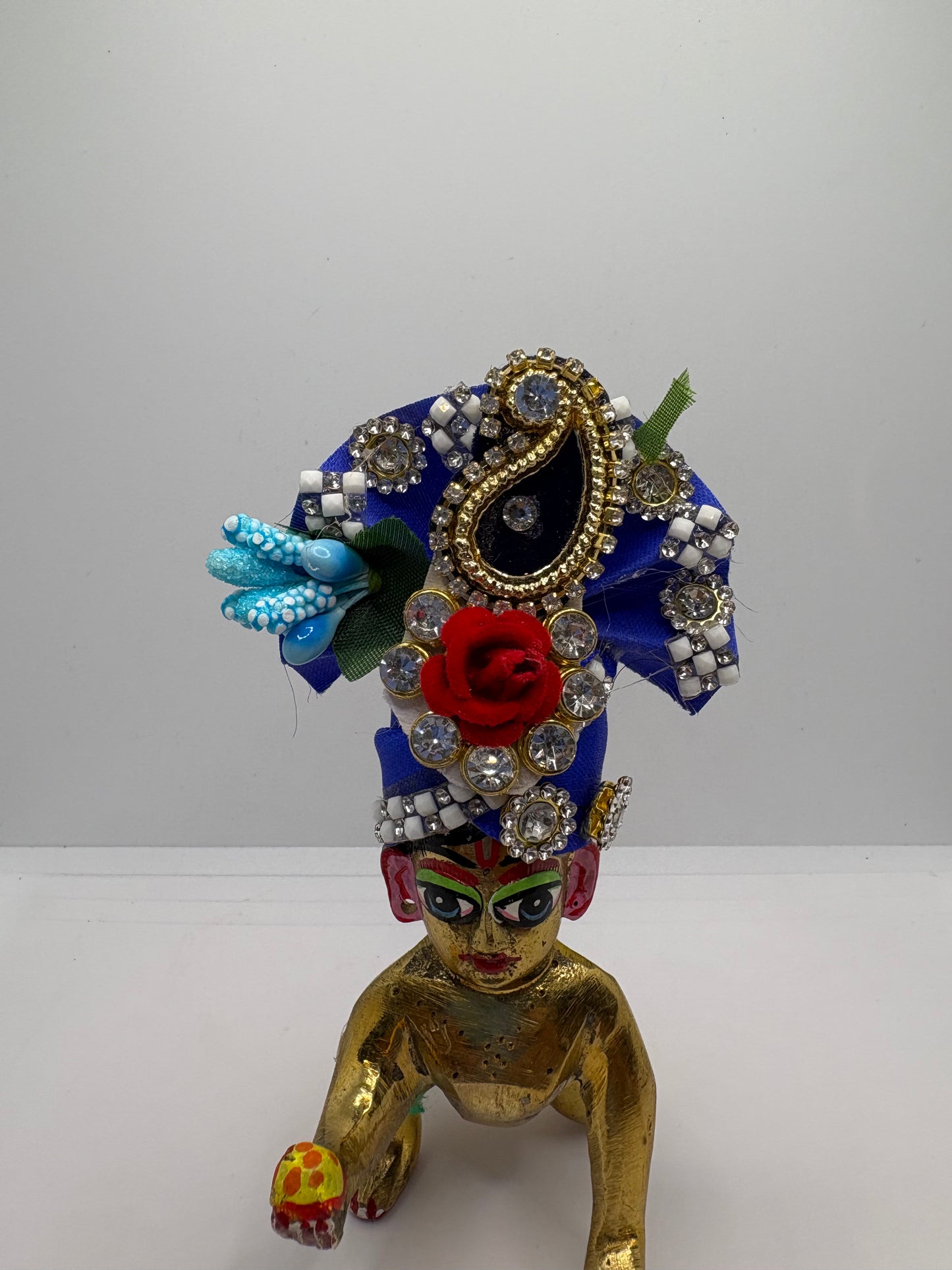 Beautiful Stone Decorated Mukut For Kanha Ji