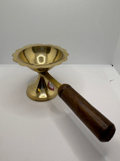 Kapur Dani - Petal (Brass)